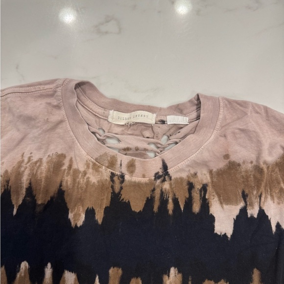 Women’s Gilded Intent shirt (Buckle) - Picture 2 of 4